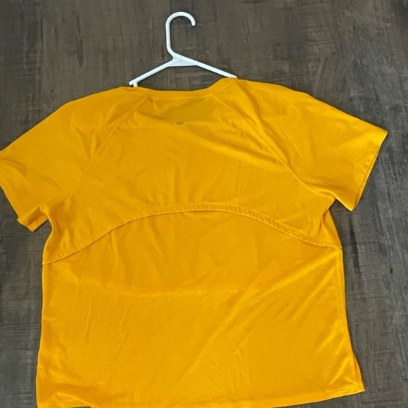 Lululemon Lightweight Orange Running T-Shirt Medium - Picture 2 of 3